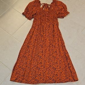 Womens Size Medium, Beachlunchlounge, Orange & Black Smocked Puff Sleeve Dress